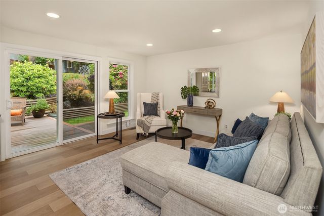 13423 NE 119th Way, Redmond, WA 98052
