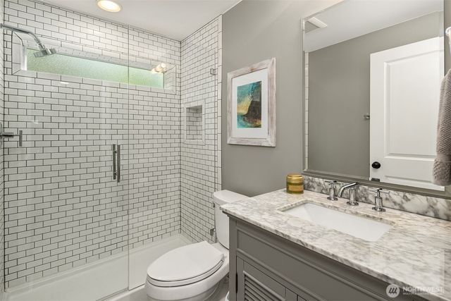 13423 NE 119th Way, Redmond, WA 98052