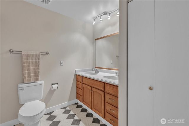 217 S Iowa Avenue, East Wenatchee, WA 98802