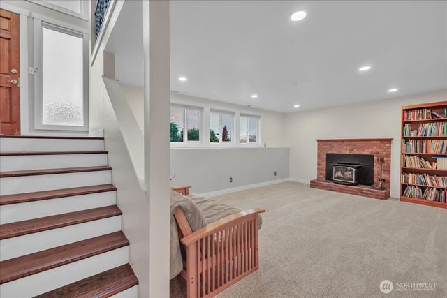 217 S Iowa Avenue, East Wenatchee, WA 98802