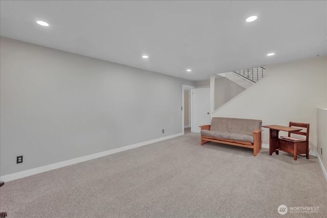 217 S Iowa Avenue, East Wenatchee, WA 98802