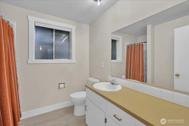 217 S Iowa Avenue, East Wenatchee, WA 98802