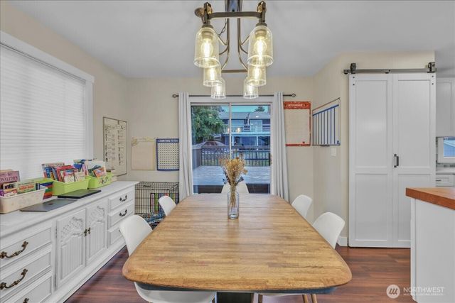 217 S Iowa Avenue, East Wenatchee, WA 98802