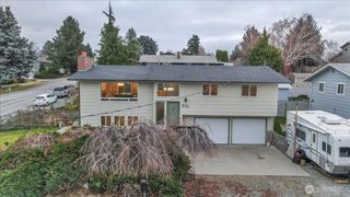 217 S Iowa Avenue, East Wenatchee, WA 98802