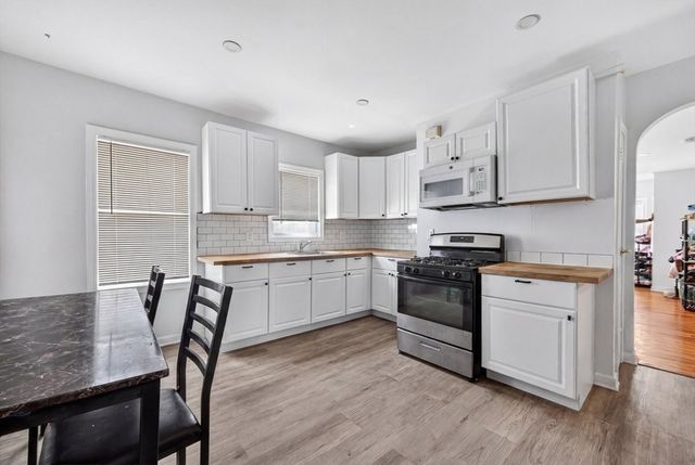 182 Quequechan Street, Fall River, MA 02723