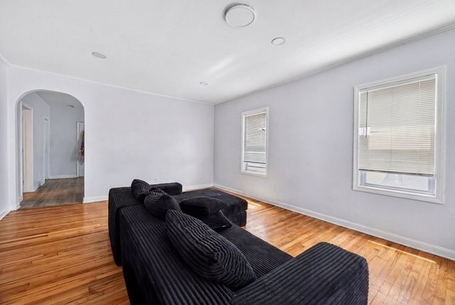 182 Quequechan Street, Fall River, MA 02723