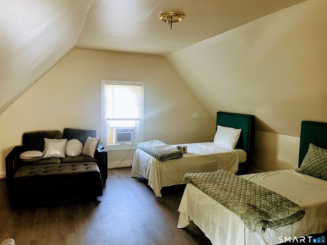 233 Valley Street, New Haven, CT 06515