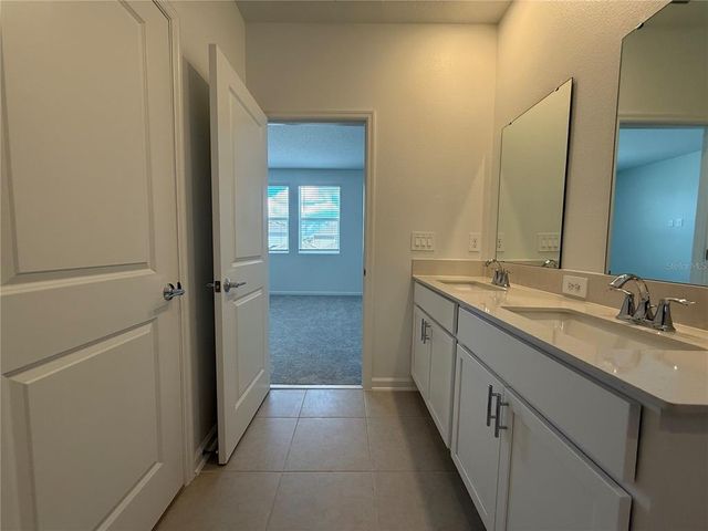 734 HONEYROCK, Debary, FL 32713