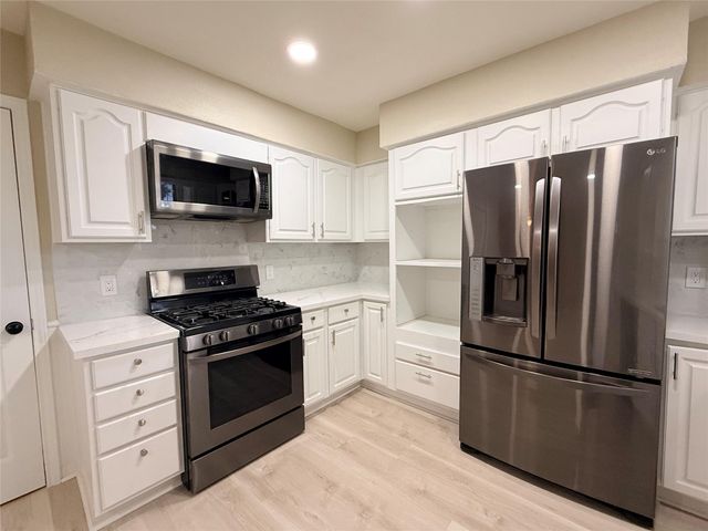 205 W Vaughn Lane, Deer Park, TX 77536