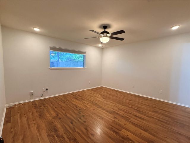 205 W Vaughn Lane, Deer Park, TX 77536