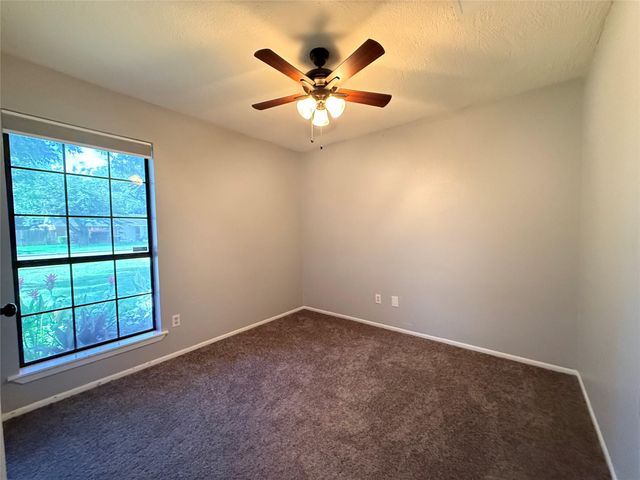 205 W Vaughn Lane, Deer Park, TX 77536