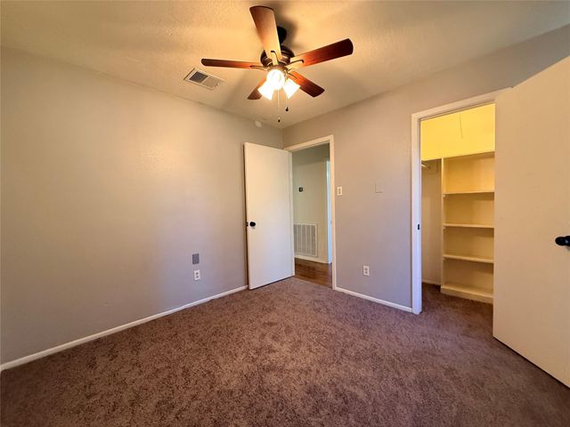 205 W Vaughn Lane, Deer Park, TX 77536