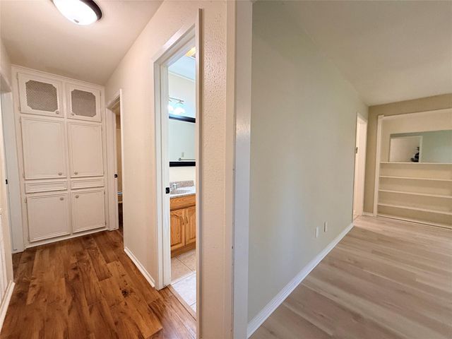 205 W Vaughn Lane, Deer Park, TX 77536