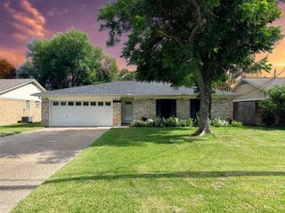 205 W Vaughn Lane, Deer Park, TX 77536