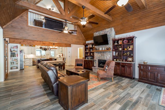 343 Highlands Forest Road, Menlo, GA 30731