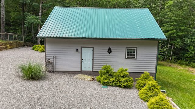 343 Highlands Forest Road, Menlo, GA 30731