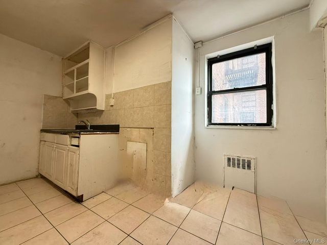 4410 Macnish Street 1G, Elmhurst, NY 11373