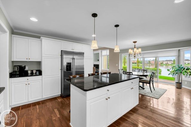 47206 Woodberry Estates Drive, Macomb Twp, MI 48044