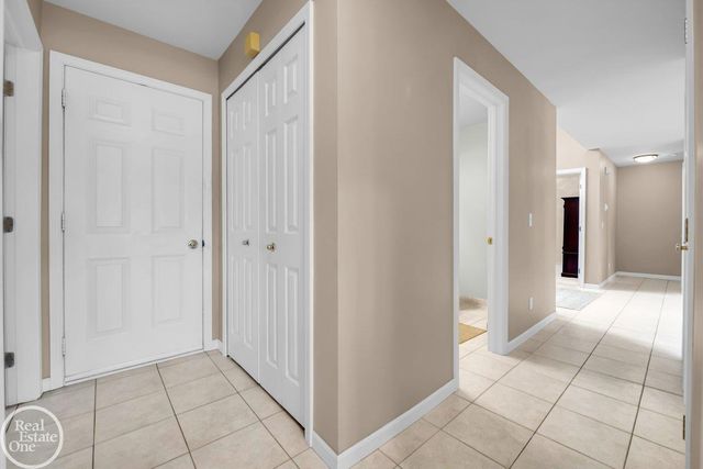 47206 Woodberry Estates Drive, Macomb Twp, MI 48044