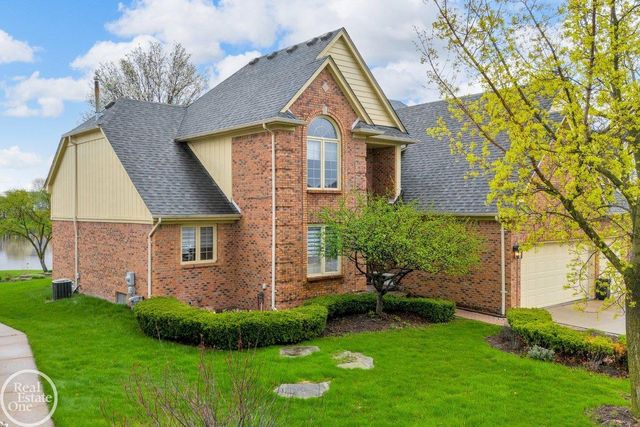 47206 Woodberry Estates Drive, Macomb Twp, MI 48044