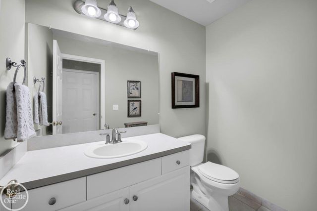47206 Woodberry Estates Drive, Macomb Twp, MI 48044