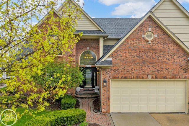47206 Woodberry Estates Drive, Macomb Twp, MI 48044