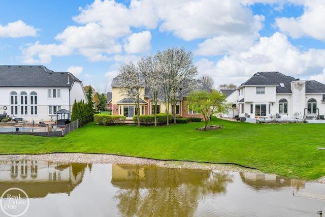 47206 Woodberry Estates Drive, Macomb Twp, MI 48044