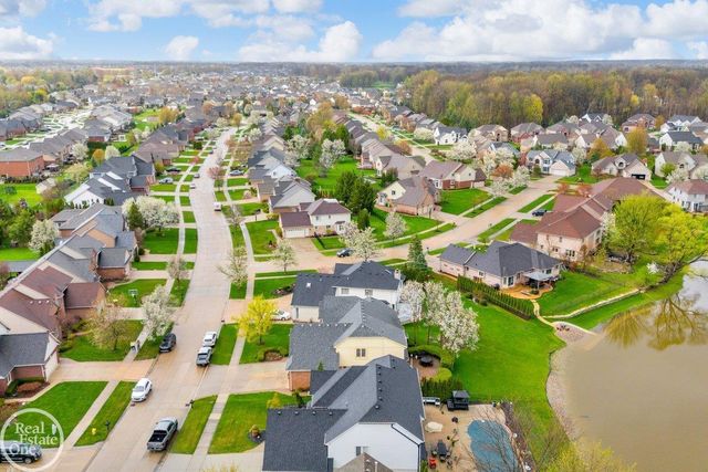 47206 Woodberry Estates Drive, Macomb Twp, MI 48044