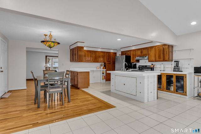 156 Bender Road, Hamden, CT 06518