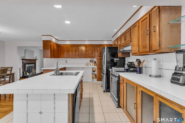 156 Bender Road, Hamden, CT 06518