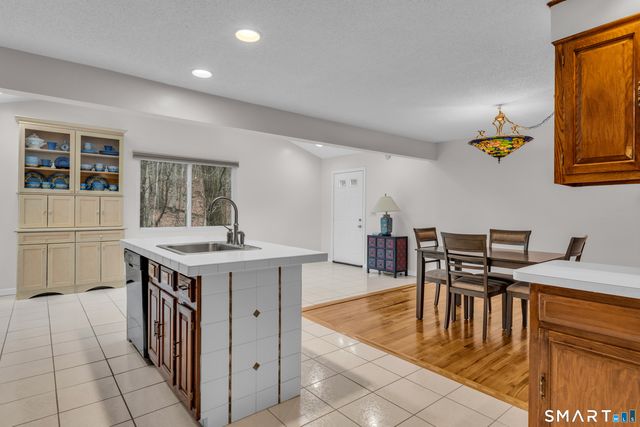 156 Bender Road, Hamden, CT 06518