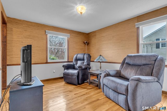 156 Bender Road, Hamden, CT 06518