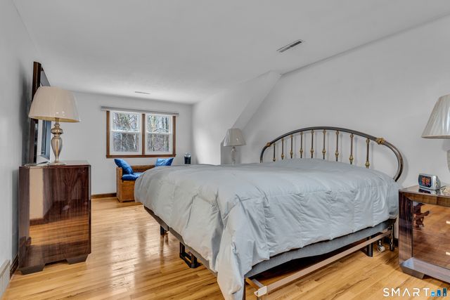 156 Bender Road, Hamden, CT 06518