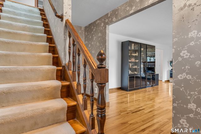 156 Bender Road, Hamden, CT 06518