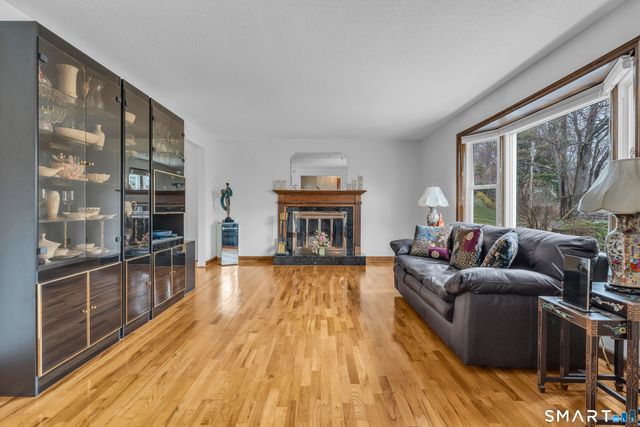 156 Bender Road, Hamden, CT 06518