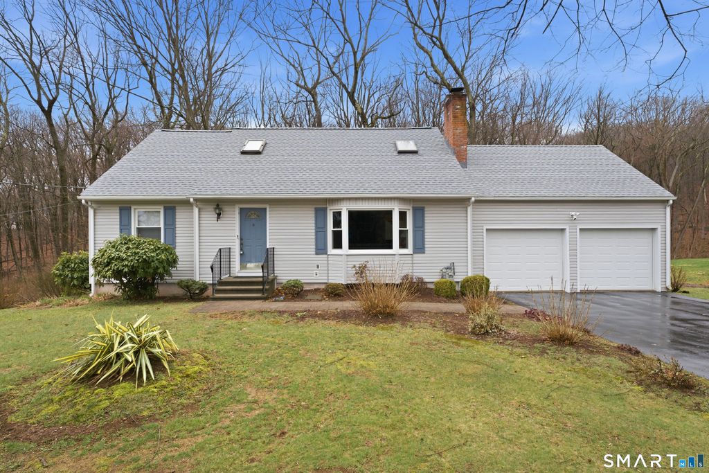 156 Bender Road, Hamden, CT 06518