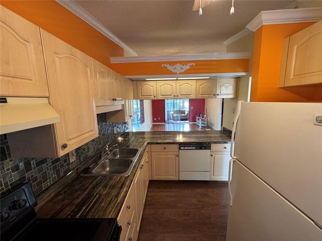 315 TERRACE HILL BOULEVARD 3B, Debary, FL 32713