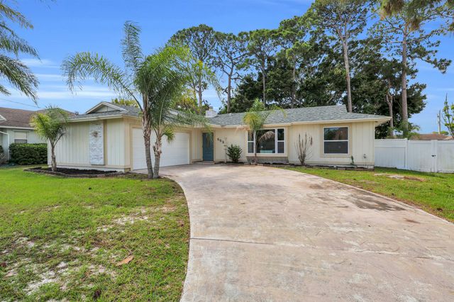 552 SW Eyerly Avenue, Port St. Lucie, Port St Lucie, FL 34983