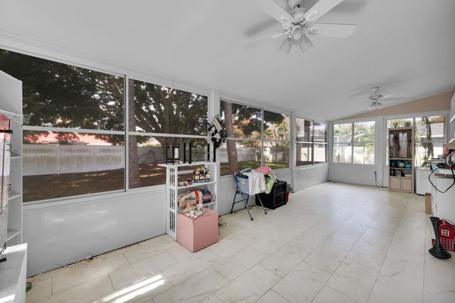 552 SW Eyerly Avenue, Port St. Lucie, Port St Lucie, FL 34983
