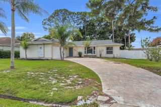 552 SW Eyerly Avenue, Port St. Lucie, Port St Lucie, FL 34983