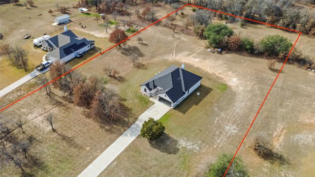 116 Grey Hound Lane, Poolville, TX 76487