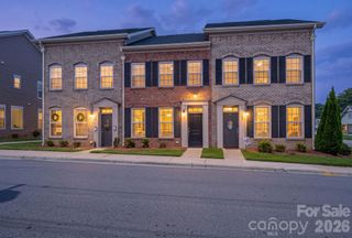 104 W Pine Street, Lincolnton, NC 28092