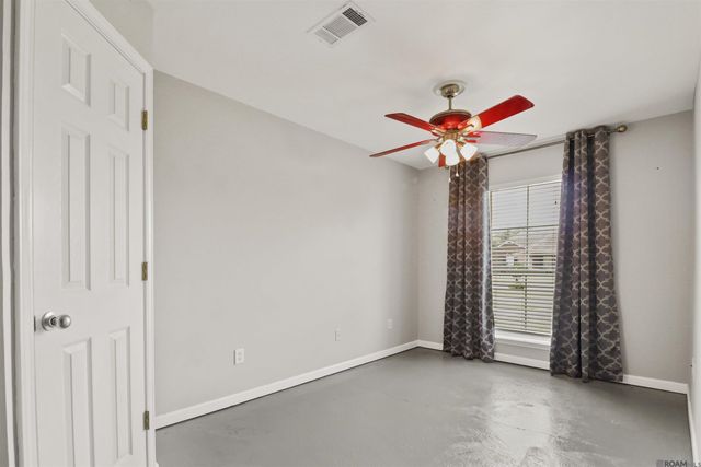 9873 Chapel Hill Dr, Denham Springs, LA 70706