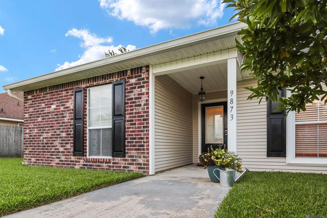 9873 Chapel Hill Dr, Denham Springs, LA 70706