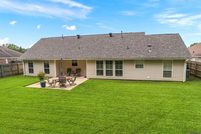 9873 Chapel Hill Dr, Denham Springs, LA 70706