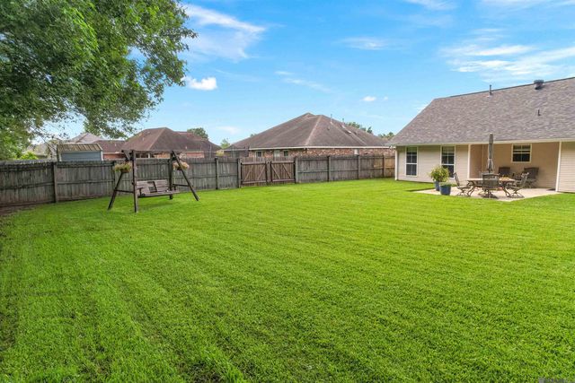 9873 Chapel Hill Dr, Denham Springs, LA 70706