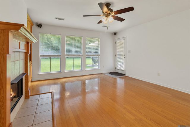 9873 Chapel Hill Dr, Denham Springs, LA 70706