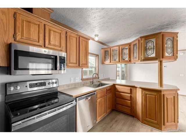 5675 Bryant St, Denver, CO 80221