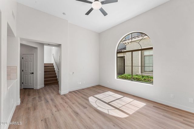 1943 W DAVIS Road, Phoenix, AZ 85023