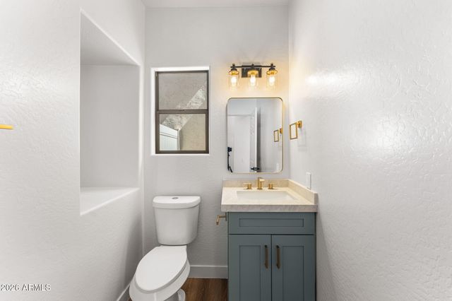1943 W DAVIS Road, Phoenix, AZ 85023